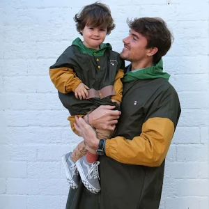 Poncho de pluie Poule Party adulte ou enfant kaki
