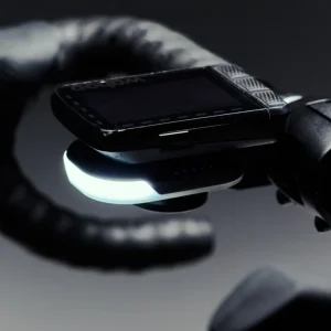 Eclairage avant pour vélo à insérer sous compteur GPS BBB Cycling Slice 300