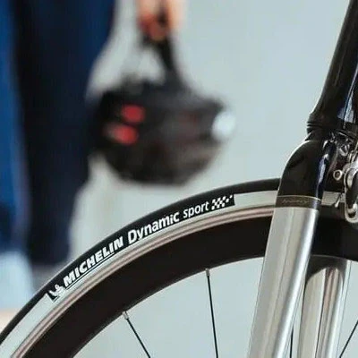 Pneu vélo route Michelin Dynamic Sport 700 tringles rigides – Image 3