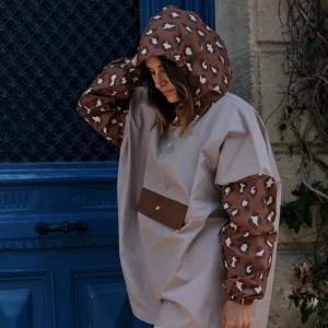 Poncho de pluie court Poule Party adulte Léopard